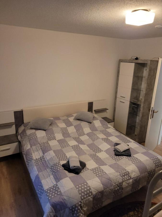 Ryan Apartament Mit Netflix Санкт-Энгльмар Экстерьер фото