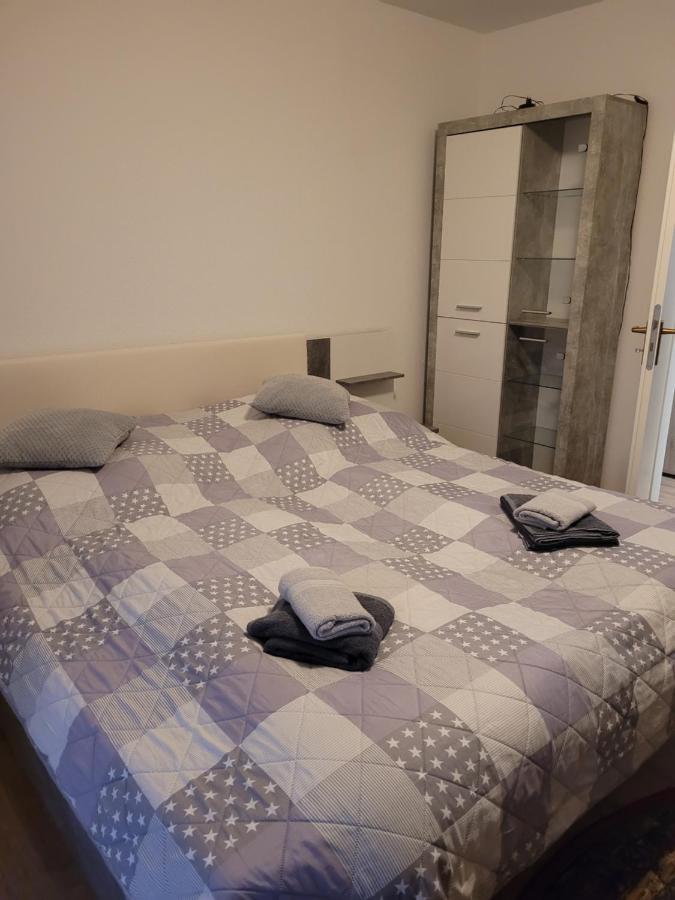 Ryan Apartament Mit Netflix Санкт-Энгльмар Экстерьер фото